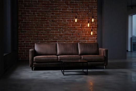 Как почистить кожаный диван в домашних условиях: бережный уход для долговечности